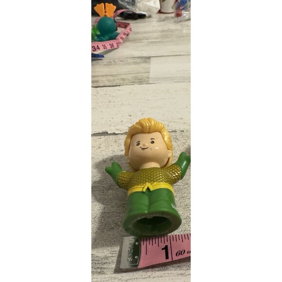 Mattel Little People Fisher-Price DC Comics Super Heroes Pizza Delivery Set 6 - Picture 12 of 12